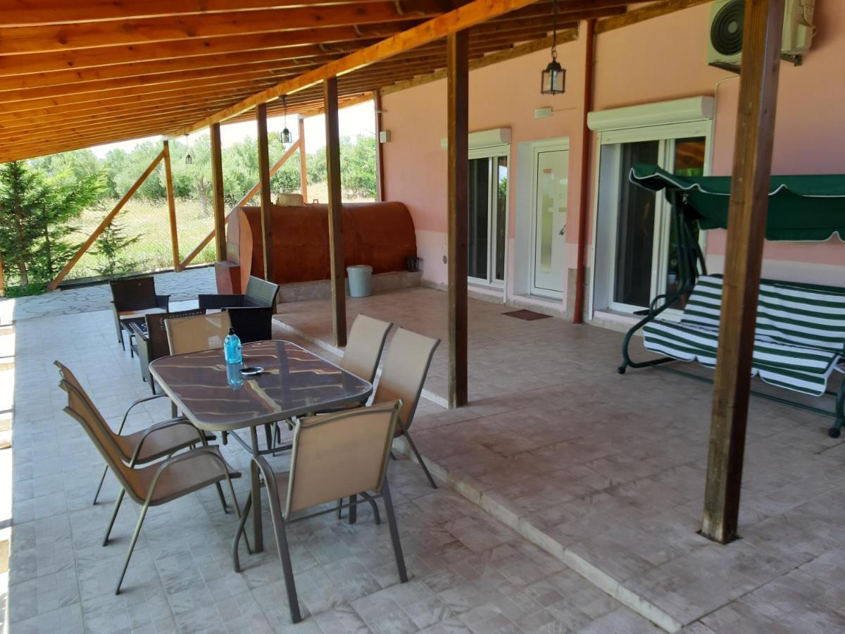 Maria Lemoni Swimming Pool Apartment Nea Skioni Ngoại thất bức ảnh