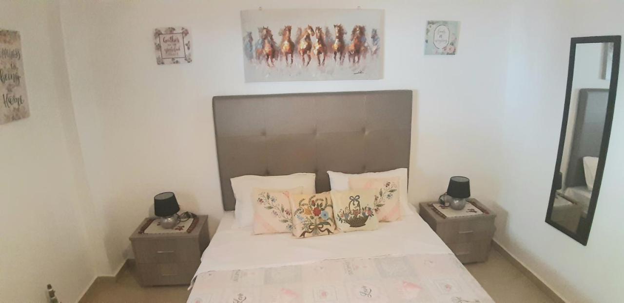 Maria Lemoni Swimming Pool Apartment Nea Skioni Ngoại thất bức ảnh