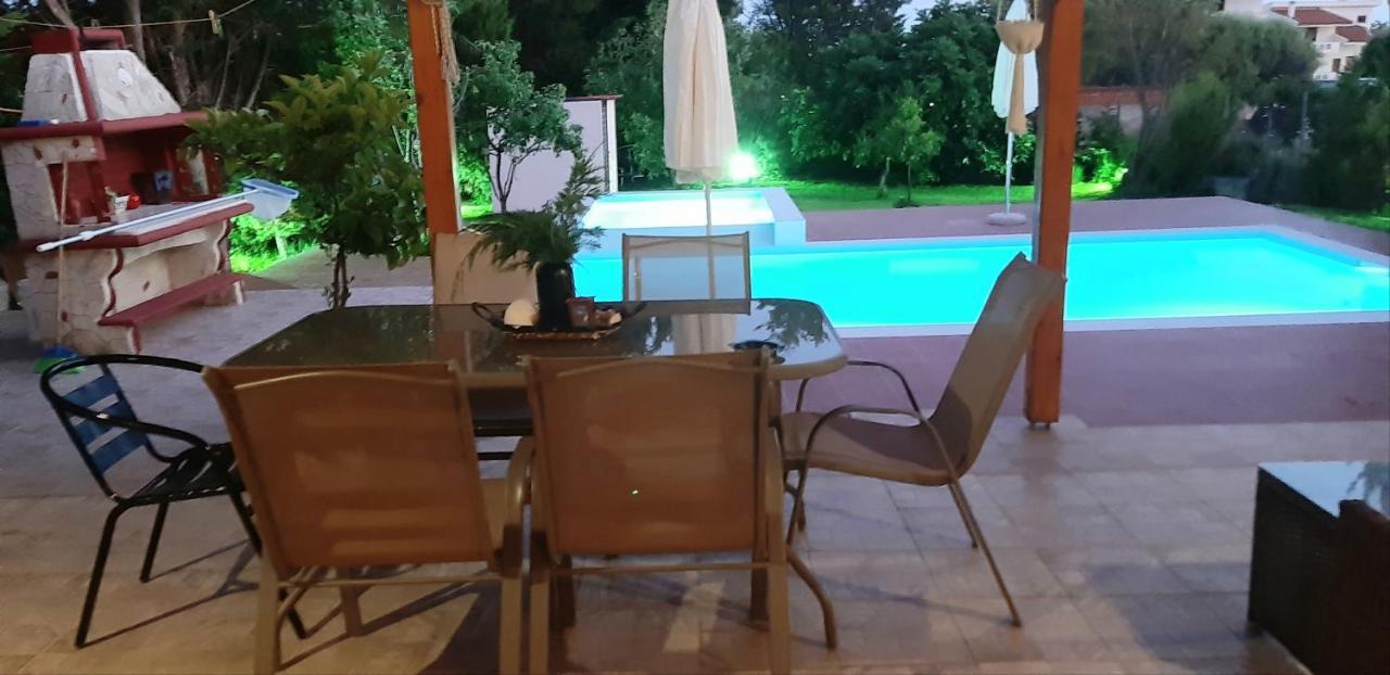 Maria Lemoni Swimming Pool Apartment Nea Skioni Ngoại thất bức ảnh